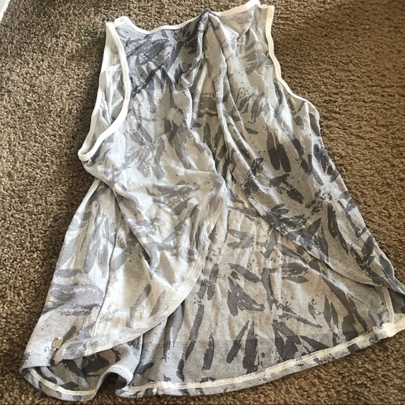 Fabletics Tank - Picture 2 of 4